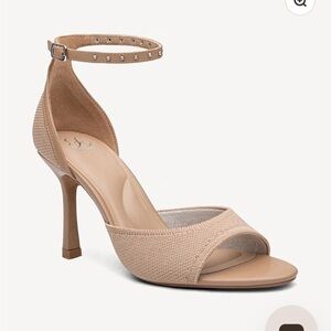 Cozy Island Tan Peep-Toe Heels NEW! Super Deal!